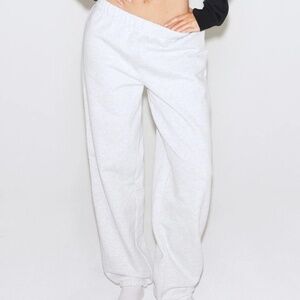 KHY by Kylie Jenner Fleece Jogger in Light Heathered Gray - M
